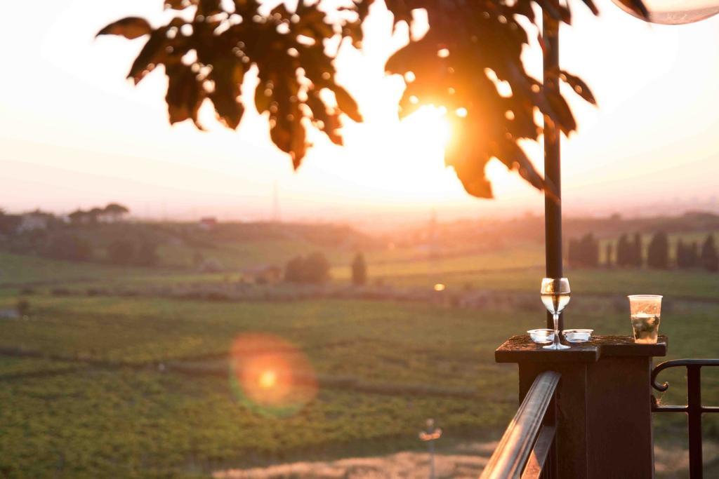Merumalia Wine Resort ฟรัสกาตี ภายนอก รูปภาพ